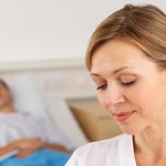 Enfermera-trabajando-en-hospital