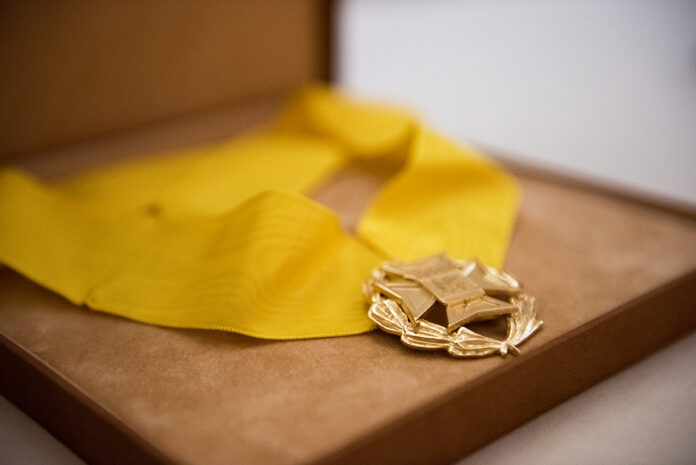 Colegiado de honor Gran Cruz de la Organización colegial